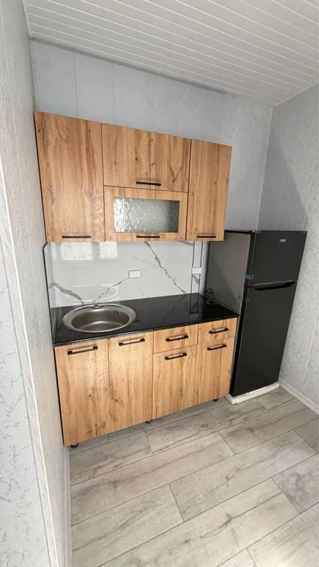 Konteyner arzon narxlarda sotiladi 4 Konteyner arzon narxlarda sotiladi 4