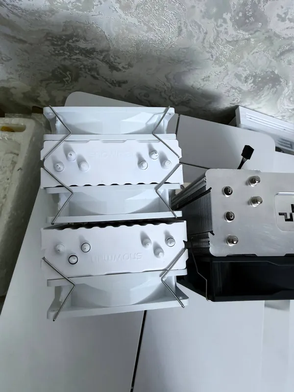 KULER White 6