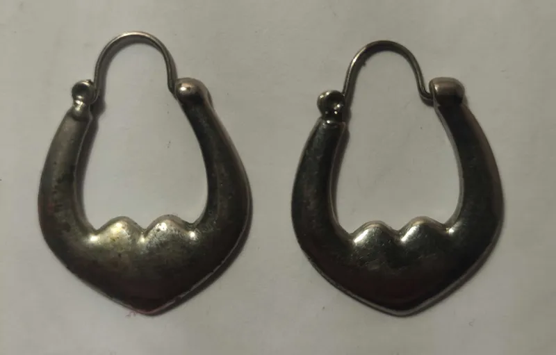 Серьга женская, старая