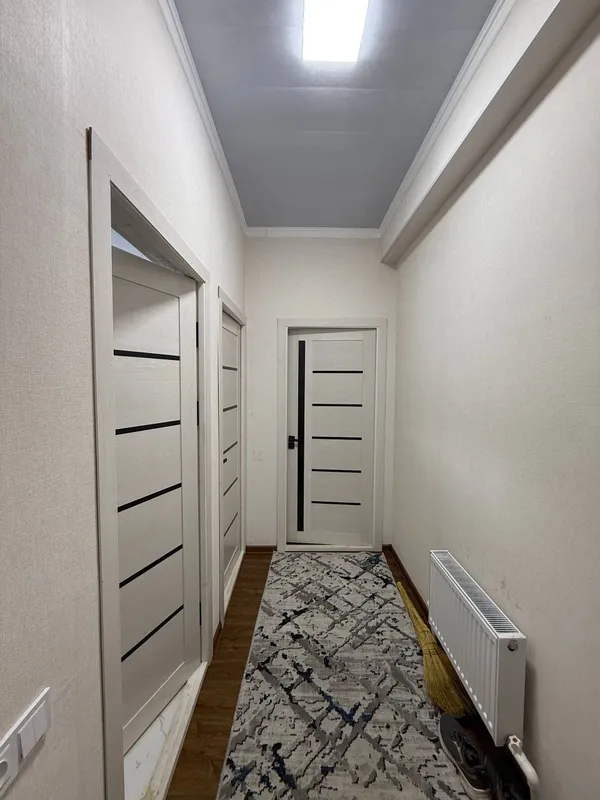 Ikki xonali Dom, srochno turadigan odam kerak 1