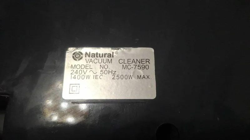 Продам рабочий пылесос Naturale 2500 об/мин (без шланга) — фото 1