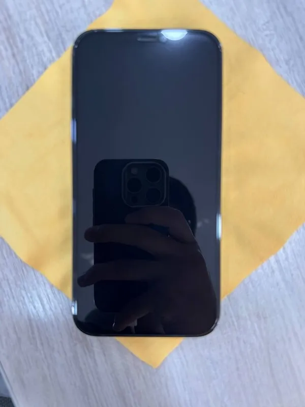 iPhone 12 Pro. 7 iPhone 12 Pro. 7