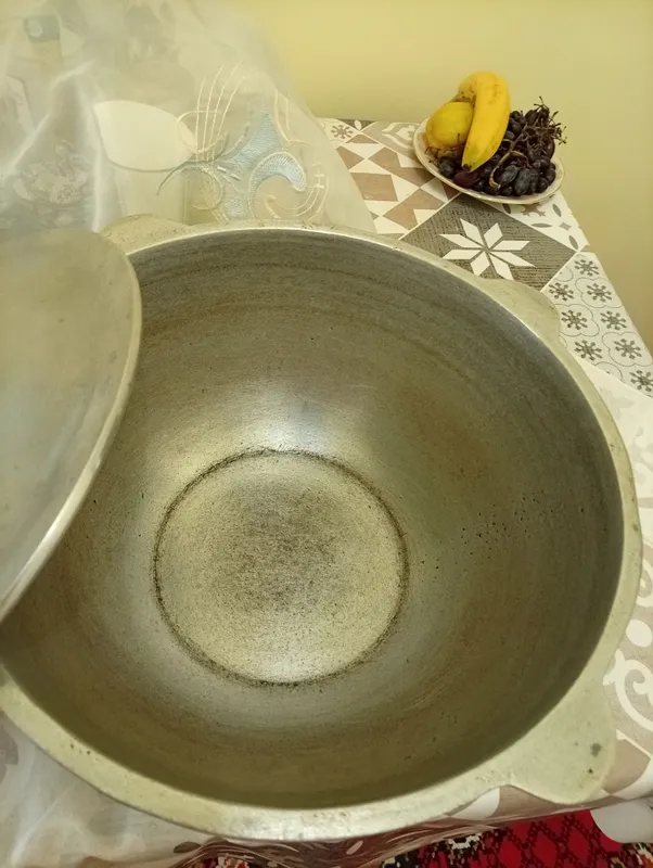 cho‘yan qozon, sovet davriga oid, deyarli yangi 2 cho‘yan qozon, sovet davriga oid, deyarli yangi 2