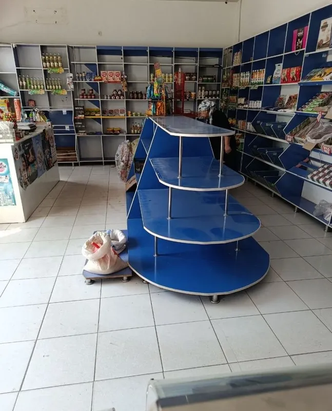 Полки или стеллажи 2 Полки или стеллажи 2