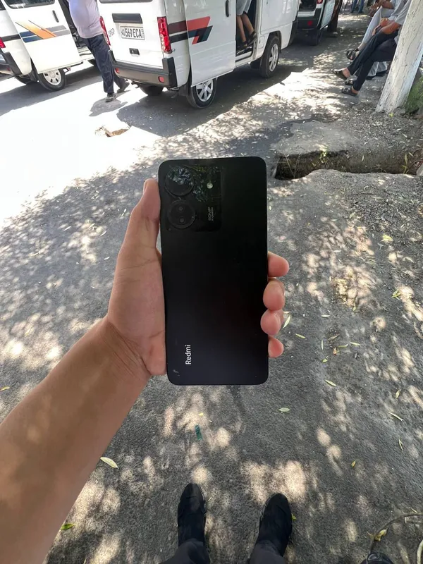 Redmi 13 C 8/256 Sotiladi aybi yog narxi 800 min 1