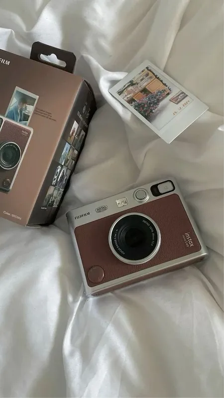 Камера Fujifilm Instax Mini Evo Камера Fujifilm Instax Mini Evo