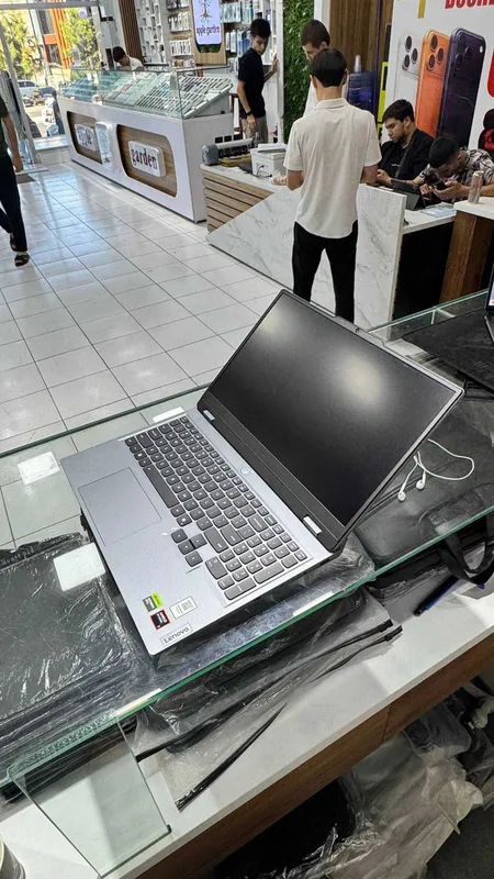 Lenovo Loq Rayzen 7 — фото 2