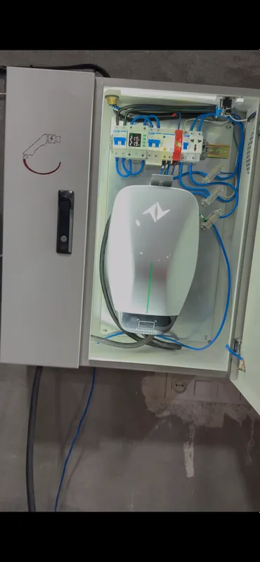 Устанавливаем зарядку для электромобиля 1