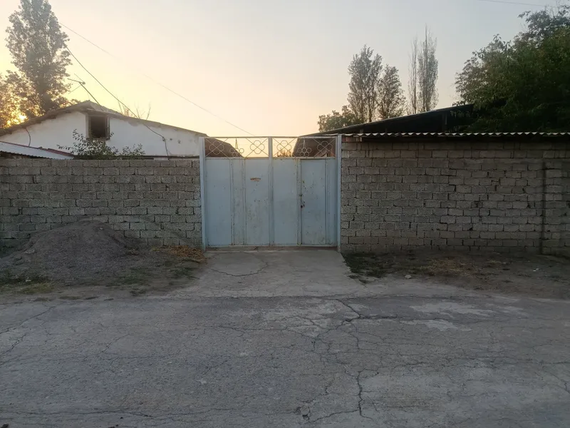Uy sotiladi Yangi Toshkent mavzesida Uy sotiladi Yangi Toshkent mavzesida