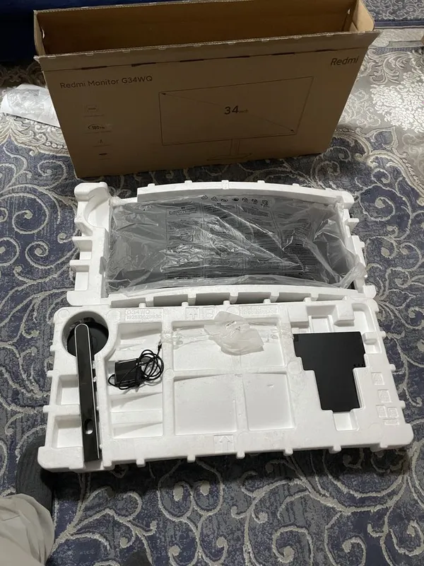 Radmi monitor G34WQ