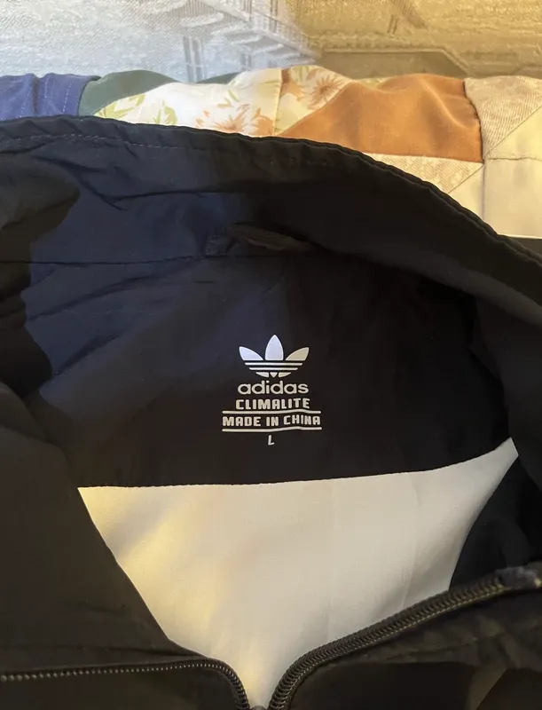 Двойка adidas(L- размер) 2 Двойка adidas(L- размер) 2