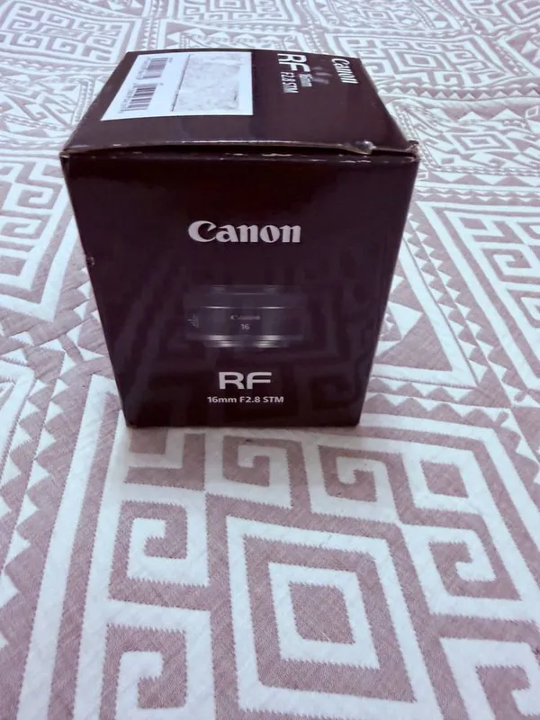 Продам объектив Canon RF 16mm f/2.8 STM