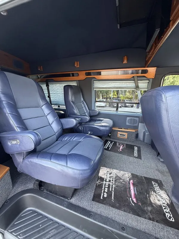 Ford Econoline Antikvar Hi limusine 7 Ford Econoline Antikvar Hi limusine 7