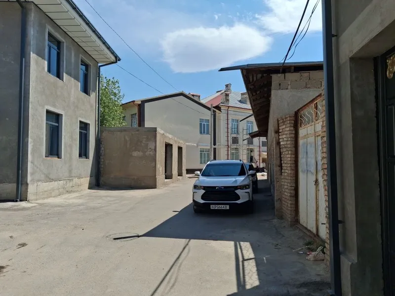 Сузангарон махалласига жойлашган ховли ер. 3