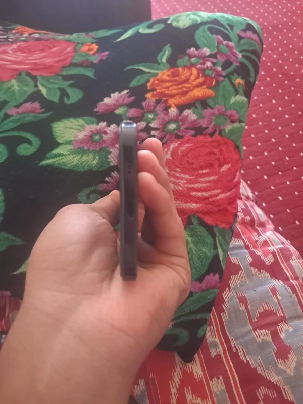 XONOR X8C toza holatda Korbka bor arginal zaryadka 5 XONOR X8C toza holatda Korbka bor arginal zaryadka 5