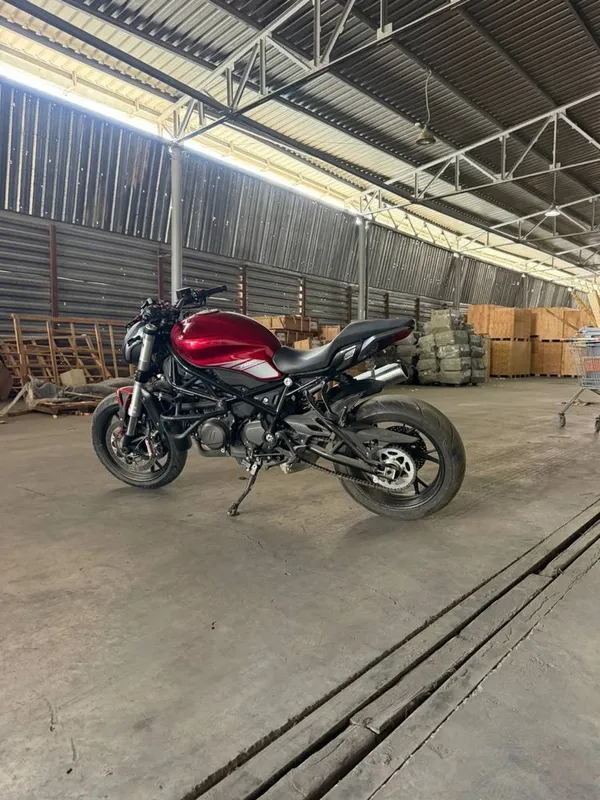 Benelli 752s original мотоцикл 2