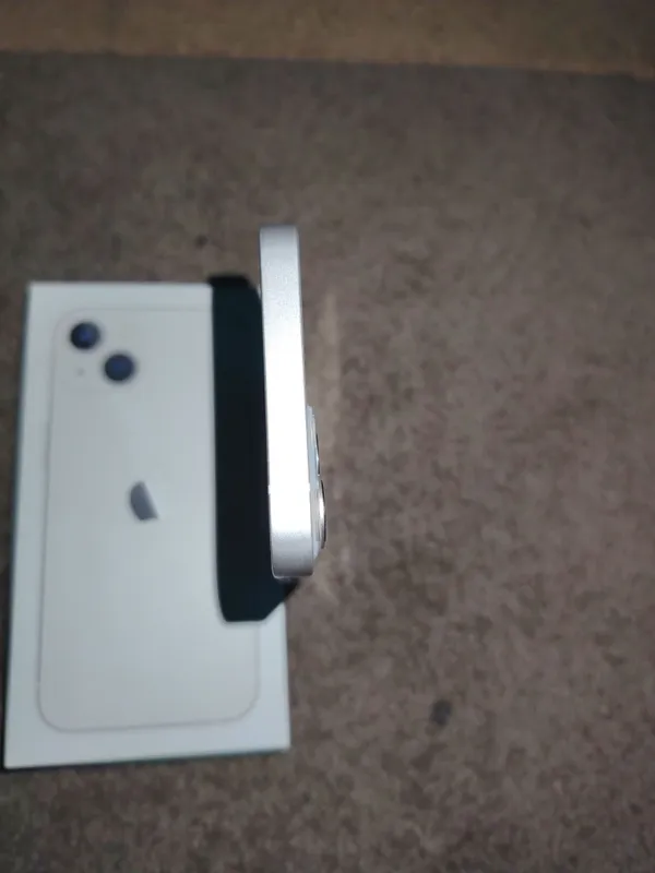 IPhone 13 sotaman 2
