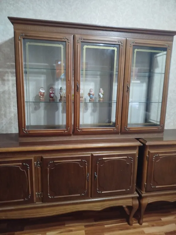 Продам стенки в количестве 2-х штук. Югославия. 2 Продам стенки в количестве 2-х штук. Югославия. 2