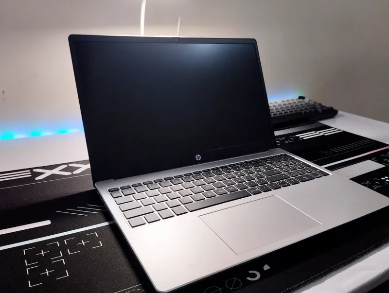 HP G10 NOUTBUK 8/512GB