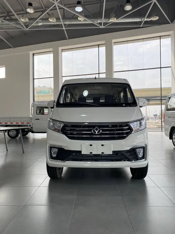 CHANGAN KYC Минивэн, 9-мест — фото 2