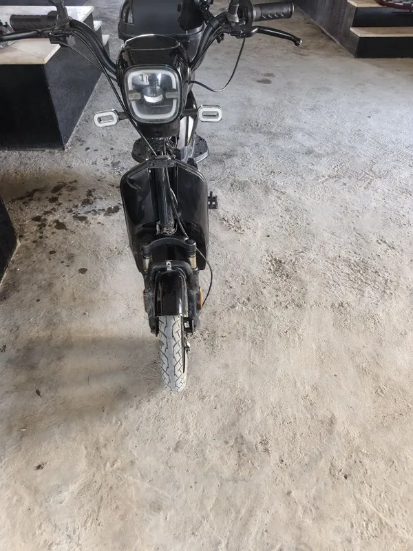 Sukuter elektronik bir zaryad bilan 60 km 3 Sukuter elektronik bir zaryad bilan 60 km 3
