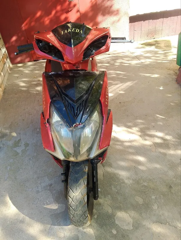 Бензиновый скутер 150cc 1