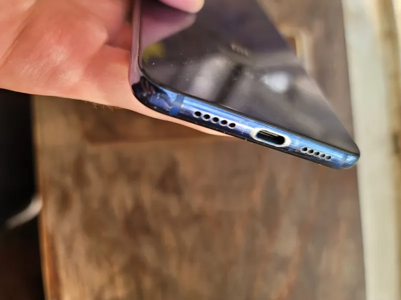Продам Смартфон Xiaomi MI 8 lite 4/64GB — фото 2