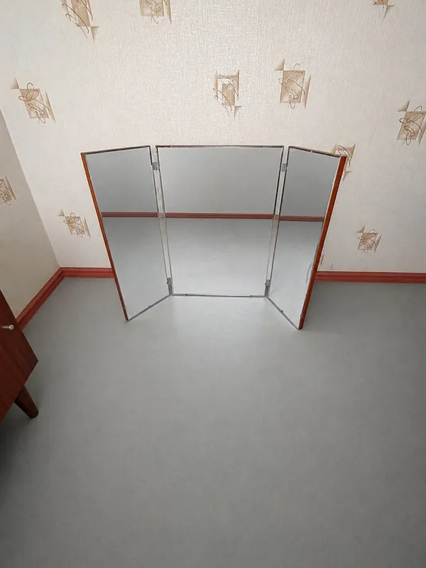 Продам зеркало треляж Продам зеркало треляж