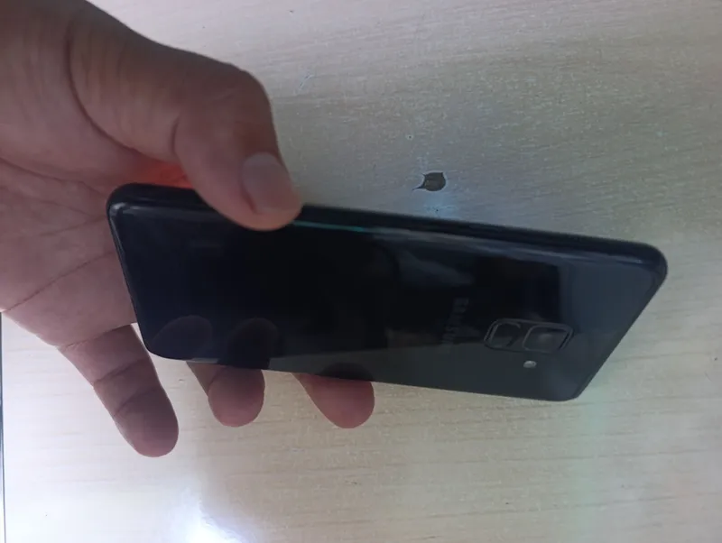 Samsung a8 32g ochilmagan bir qul — фото 7