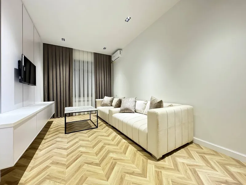 2 xonali kvartira, 80 m2, Mirzo Ulug'bek 1