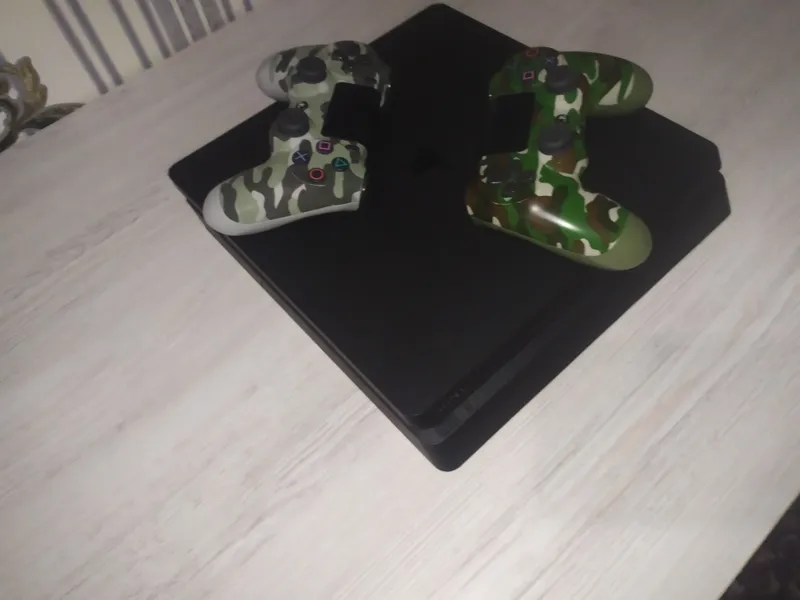 SONY PLAYSTATION 4