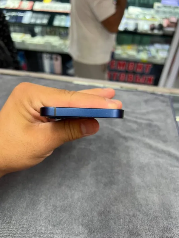 Iphone 12 3