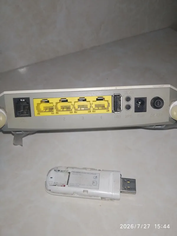Tenda model V300 USB модем Wi‑Fi роутер 5