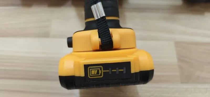 Дрель шуруповерт. Новый. Многофункциональная дрель шуруповерт (DeWALT 3