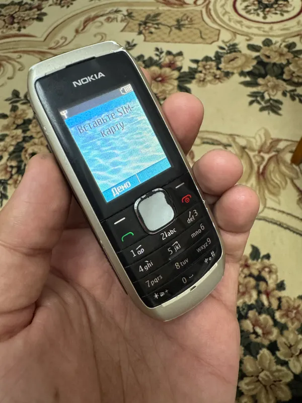 Nokia 1800 сотилади