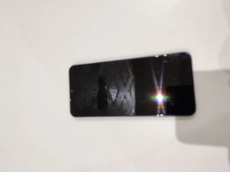 Sotladi vivo y17s