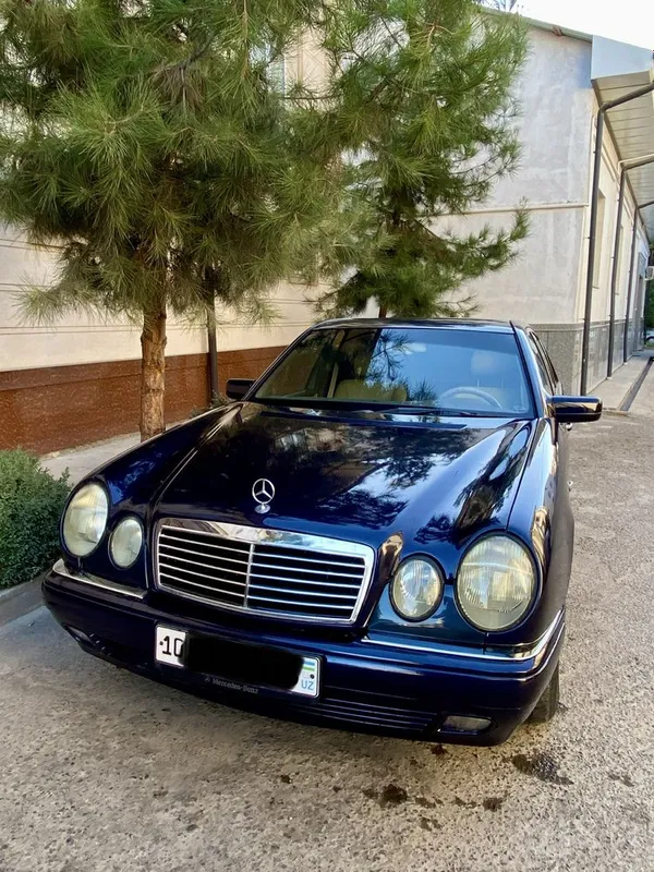 Продам Mercedes 210 афтамат 1 Продам Mercedes 210 афтамат 1
