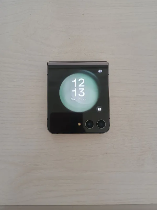 Samsung galaxy z filip 5 — фото 2
