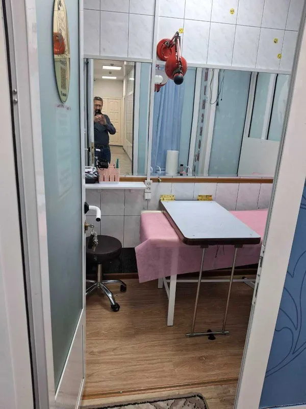 Parkent bozorida goʻzallik saloni ijaraga beriladi 3 Parkent bozorida goʻzallik saloni ijaraga beriladi 3