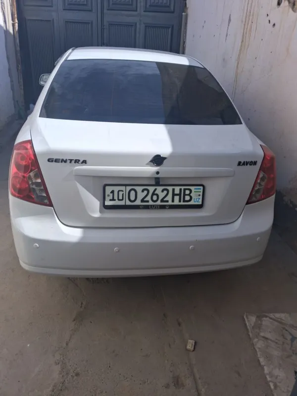 Srochno sotiladi Gentra 1 pazitsiya yevro 2 Srochno sotiladi Gentra 1 pazitsiya yevro 2
