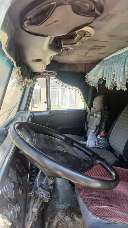 kamaz ideal holatda…! 2