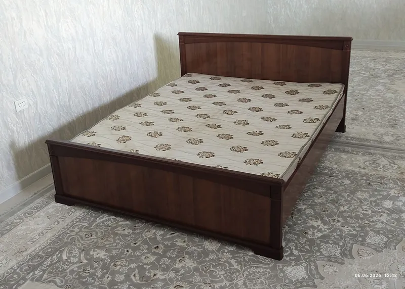 Тап-таза Югославия екиулик диван
