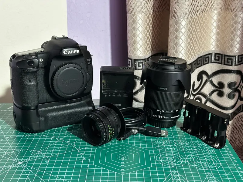 Canon EOS 7D 1