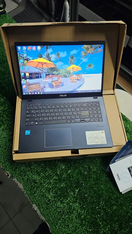 ASUS E510K — состояние отличное, синий, корпус как новый, идеальный. 2 ASUS E510K — состояние отличное, синий, корпус как новый, идеальный. 2