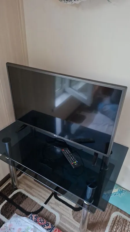 LG 32LF510U televizorini sotaman 1
