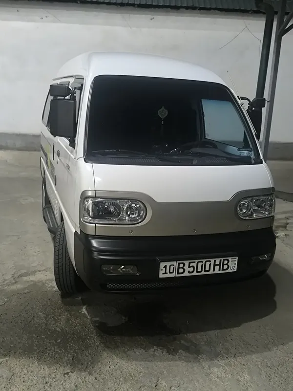 Chevrolet Damas deluxe