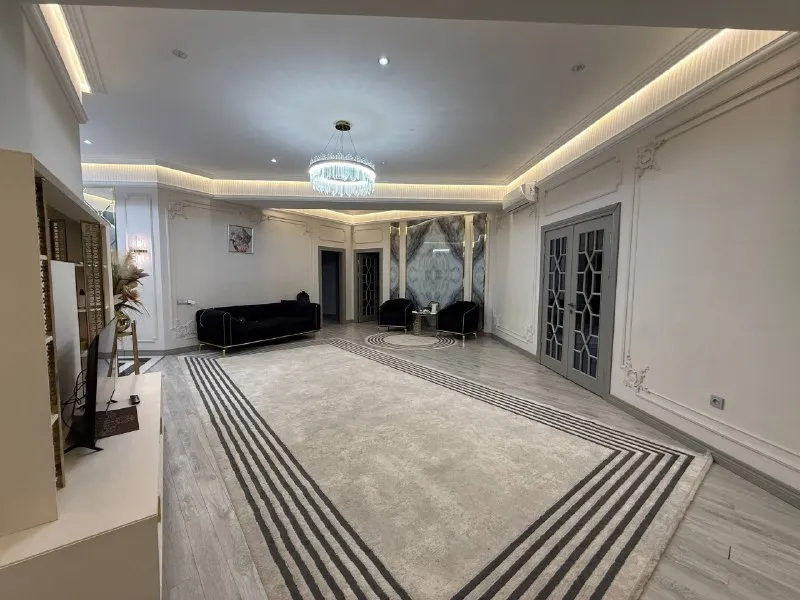3 xonali kvartira, 200 m2, Yakkasaroy 4