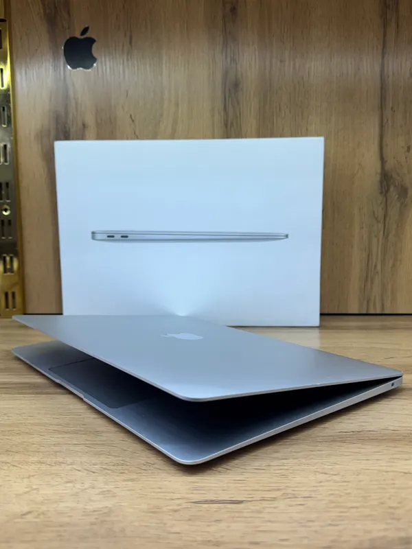 macbook air m1 13 inch 4