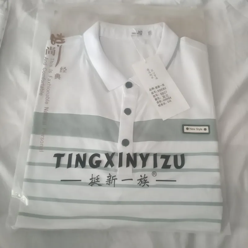 Futbolka sotiladi. O‘lchami XXL. Yangi, kiyilmagan. 1 Futbolka sotiladi. O‘lchami XXL. Yangi, kiyilmagan. 1