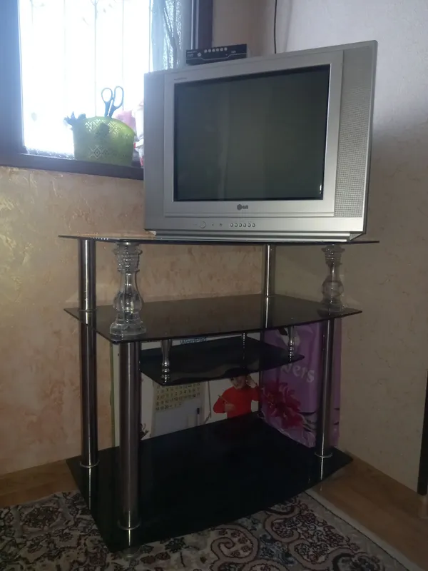 Televizor, patstavka va tyuner
